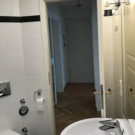18m2 Mit Jugendstil-charme Im Stadtzentrum Constance