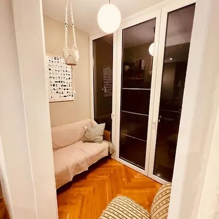 18m2 Mit Jugendstil-charme Im Stadtzentrum Appartement *